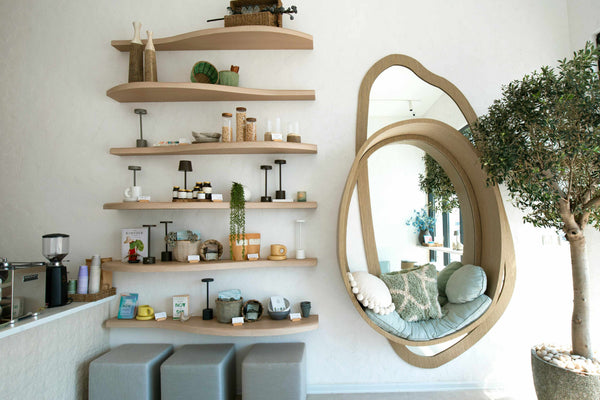 Så bygger du ett Pinterest-vänligt sminkbord (utan att tömma plånboken)