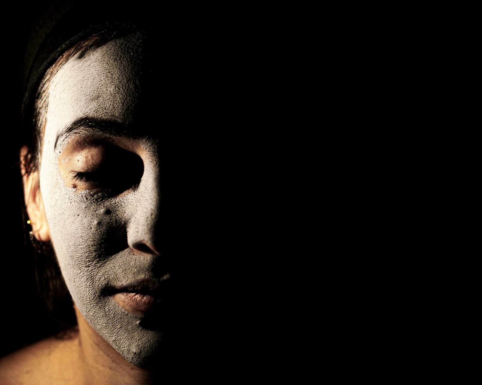 Så förvandlar du din makeup från dag till kväll i 3 enkla steg