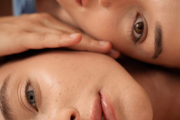 Soft Face vs. Snatched Face: Därför är den naturliga skönheten tillbaka